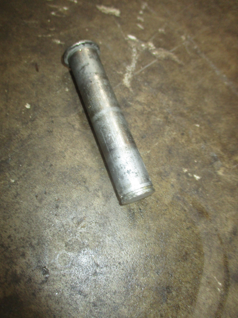 Yamaha 50hp 2 stroke outboard upper trim pin (6E5-43126-02)