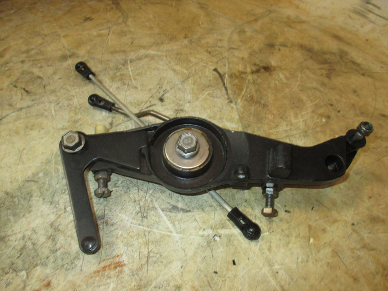 Mercury mariner 225hp 2 stroke outboard throttle bracket (825268-C)