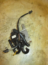 Load image into Gallery viewer, Johnson 60hp 2 stroke outboard VRO Fuel Pump 4 Wire
