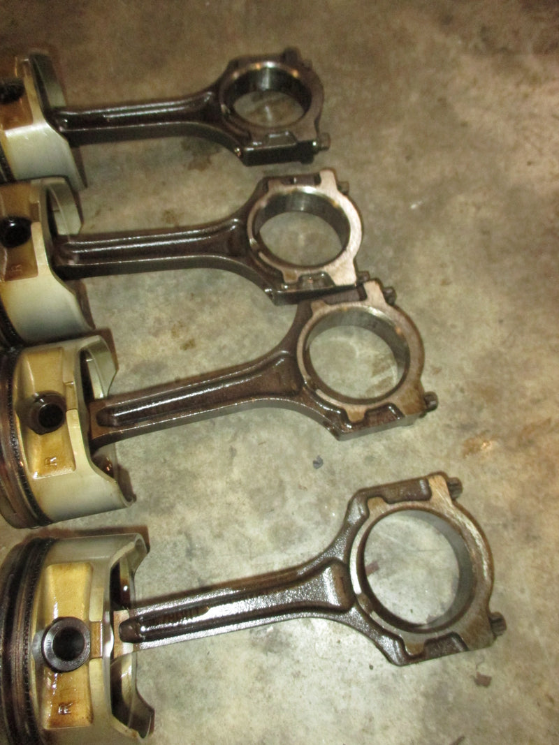Yamaha 100hp 4 Stroke outboard piston and rod set (67F-00)