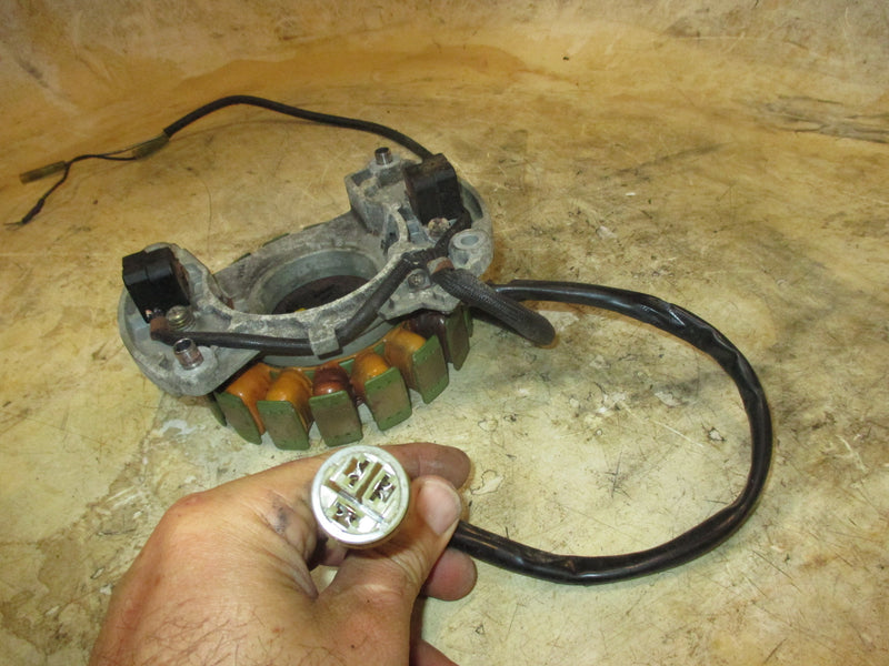 Yamaha 100hp 4 Stroke outboard stator and pulsor coil (67F-85560-00-00)