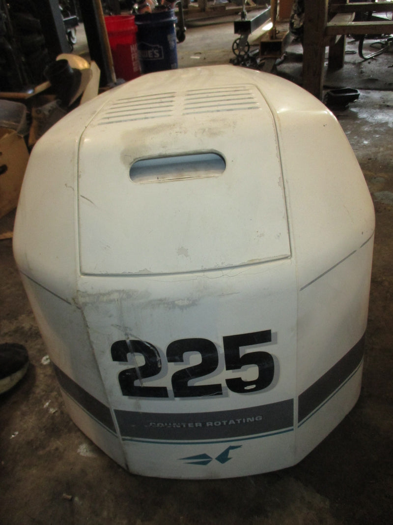 Johnson 225hp Ocean Runner 2 Stroke outboard Top Cowling