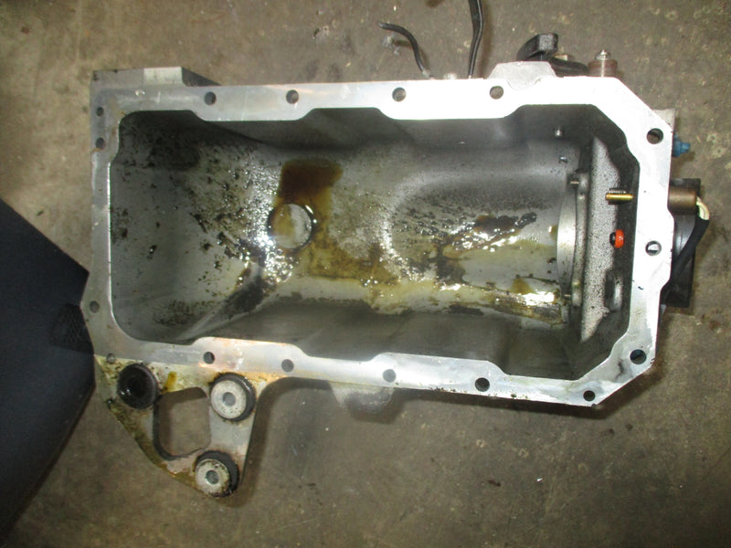Mercury 150hp Optimax outboard air plenum w/ throttle body (855422A1)
