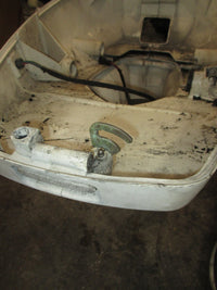 Load image into Gallery viewer, Johnson 200hp Ocean Runner 2 Stroke outboard Side Cover Set (437146/341264)
