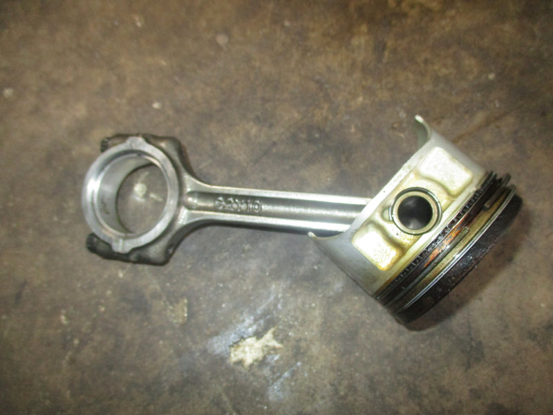 Yamaha 50hp 4 stroke outboard piston and rod (62Y-10)