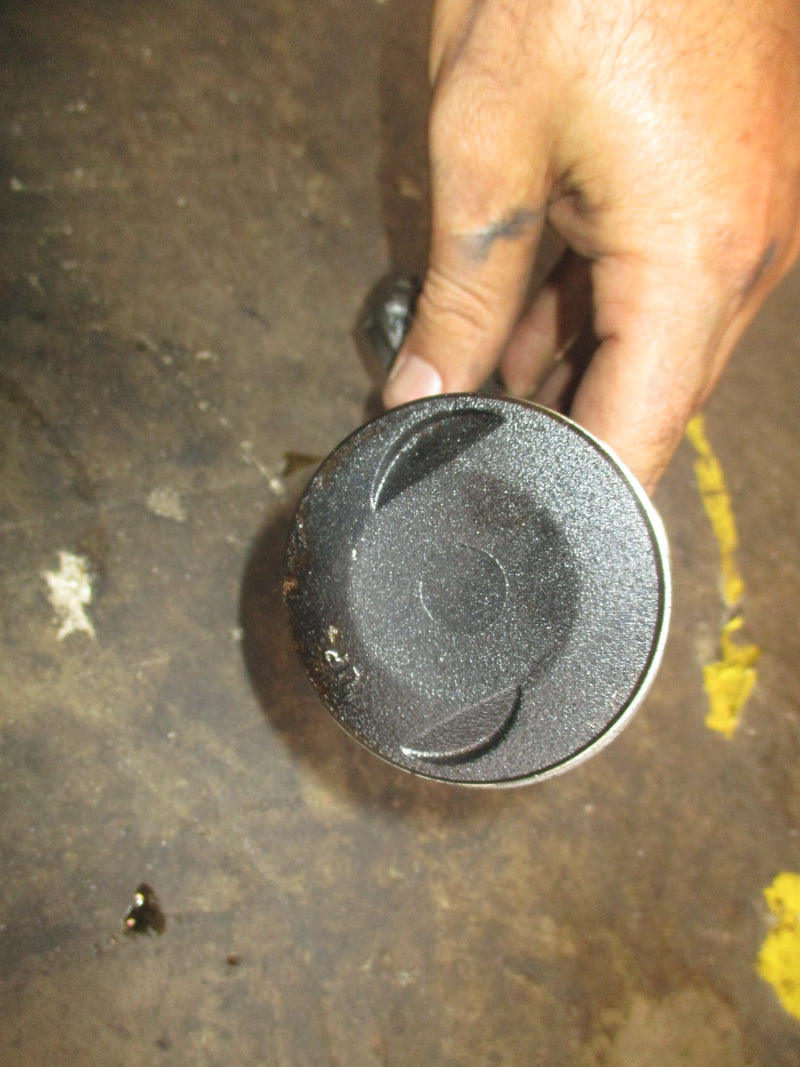 Yamaha 50hp 4 stroke outboard piston and rod (62Y-10)