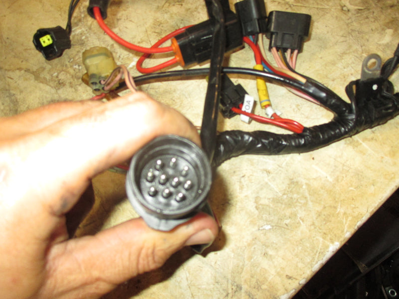 Yamaha 100hp 4 Stroke outboard engine wiring harness (67F-82590-00-00)