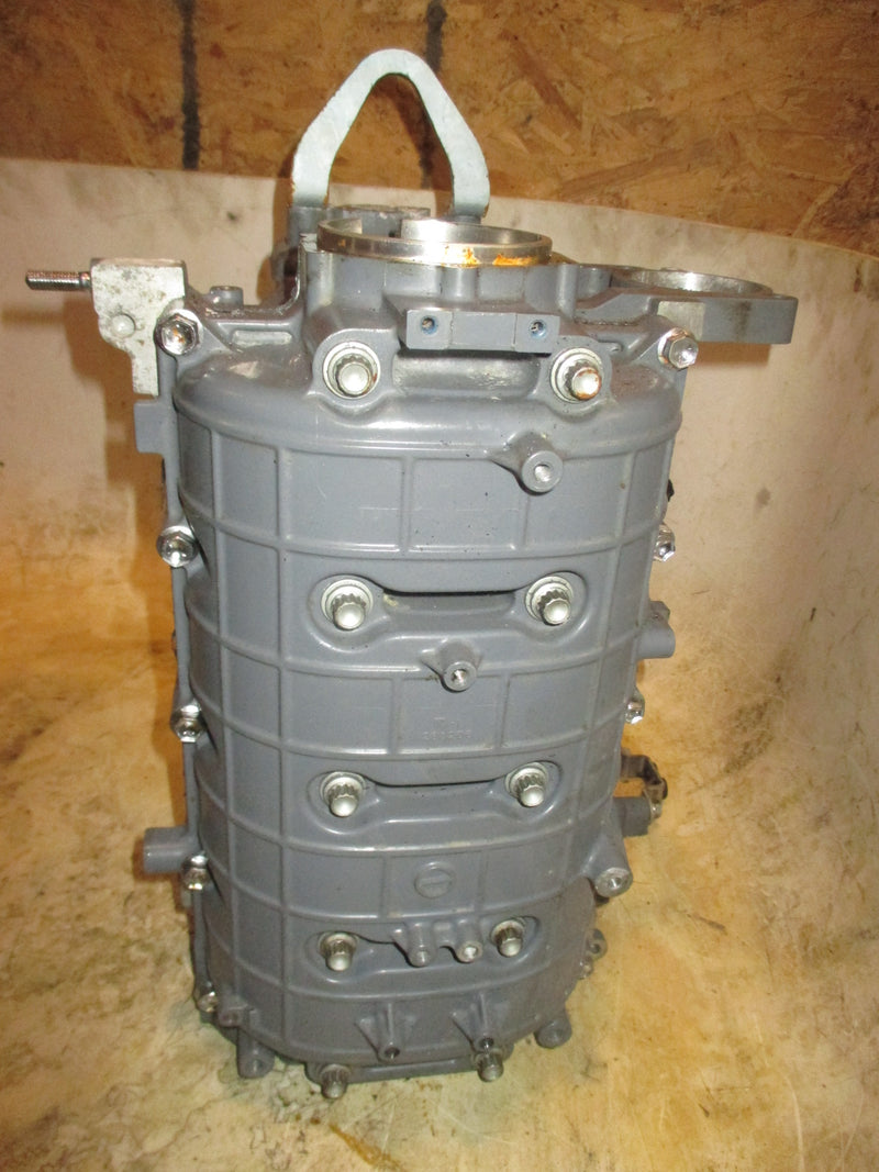 Suzuki DF90 90hp 4 stroke outboard Crankcase Block