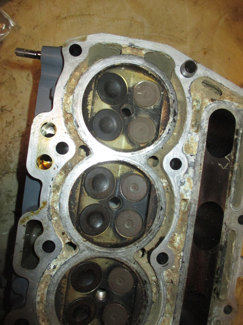 Suzuki DF90 90hp 4 stroke outboard Cylinder Head (11100-87601)