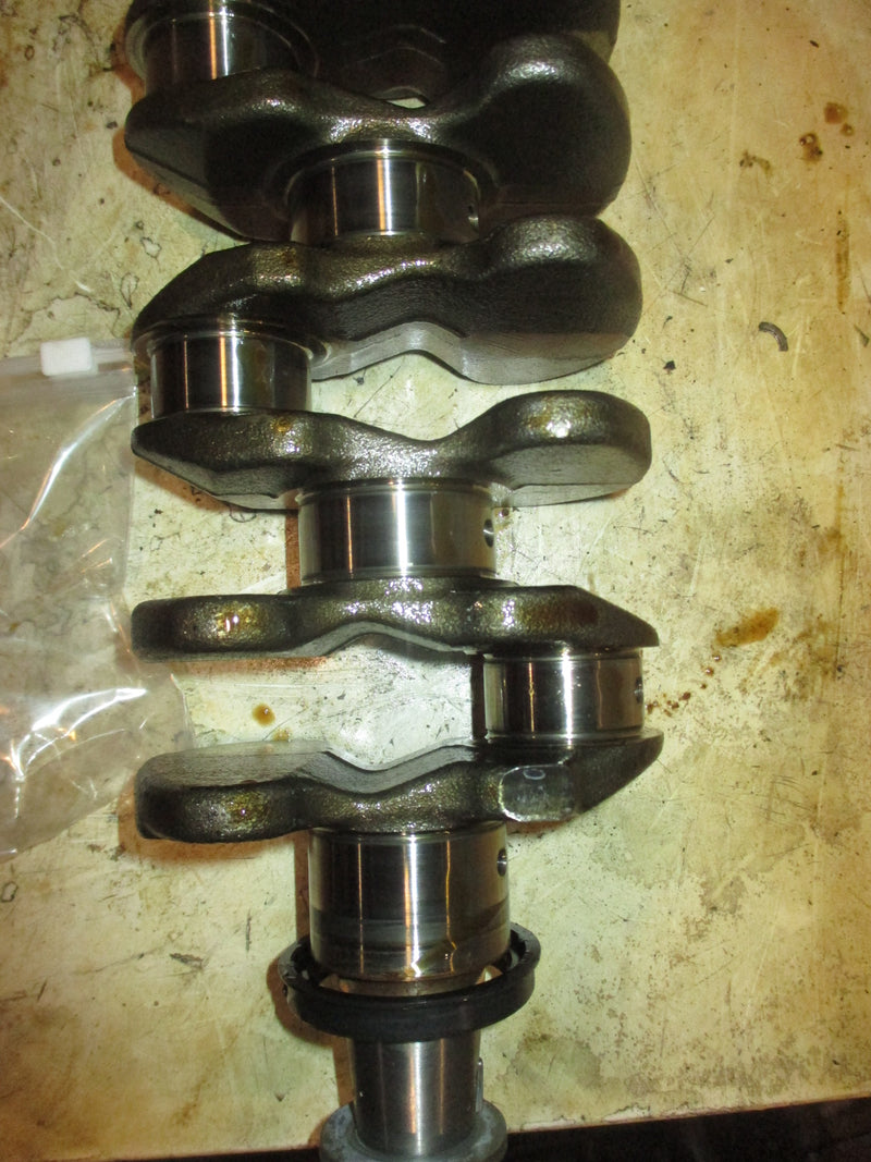 Suzuki DF90 90hp 4 stroke outboard Crankshaft (12220-87L00)