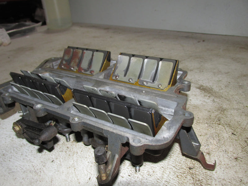 Yamaha 130hp 2 Stroke outboard Intake Manifold and Reeds (6E5-13641-03)