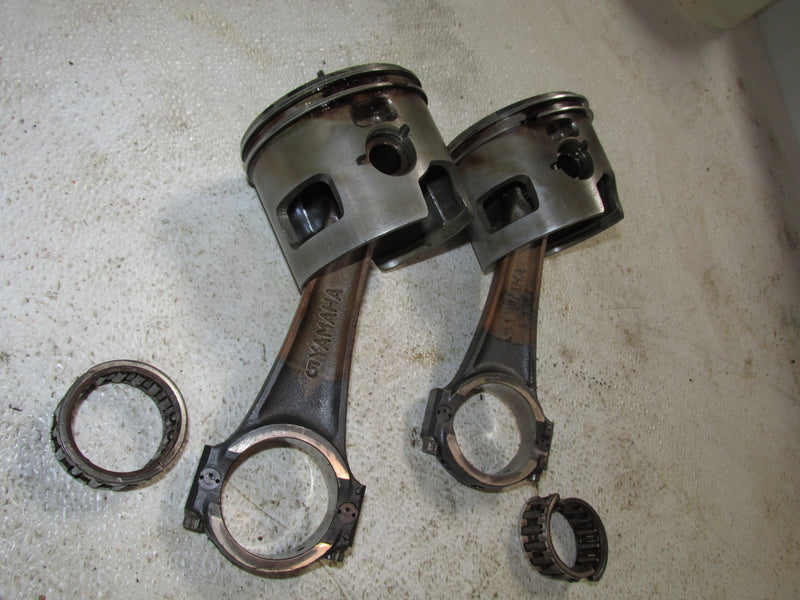 Yamaha 130hp 2 Stroke outboard Starboard Piston and Rod set of 2 (6R5-11)