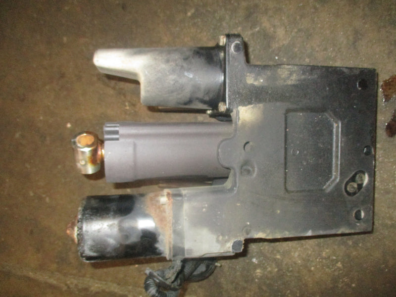 Mercury 150hp 2 stroke outboard tilt trim unit