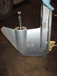 Load image into Gallery viewer, Yamaha 225hp precession blend 2 stroke outboard 25 inch shaft lower unit
