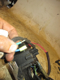 Load image into Gallery viewer, Johnson 200hp Ocean Runner 2 Stroke outboard Engine Wiring Harness (586243)
