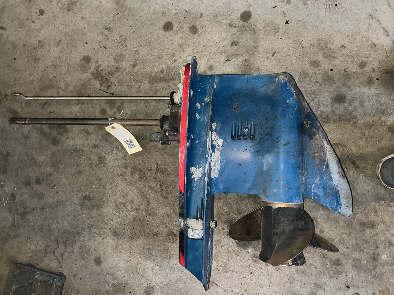 Johnson Evinrude 115hp 2 stroke outboard lower unit with 20" shaft