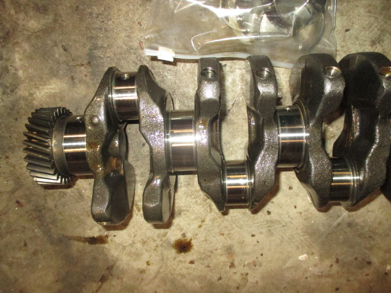 Johnson/Suzuki 140hp 4 stroke outboard crankshaft (12220-92J00)