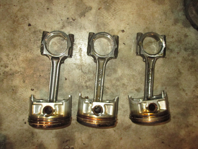 Johnson/Suzuki 140hp 4 stroke outboard piston and rod set of 3