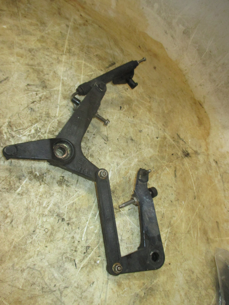 Johnson 200hp Ocean Runner 2 Stroke outboard Throttle Bracket (331224/331885)
