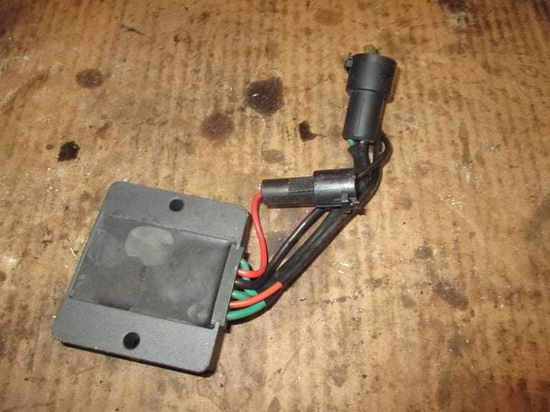 Yamaha 225hp precession blend 2 stroke outboard rec regulator (6R3-81960-10)