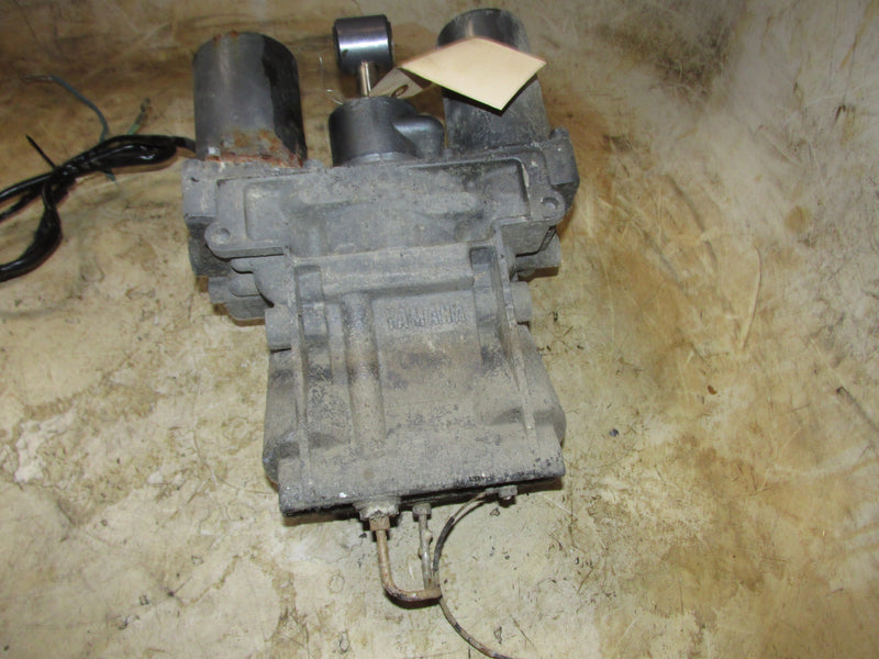 Yamaha 225hp 4 Stroke Outboard Tilt trim unit
