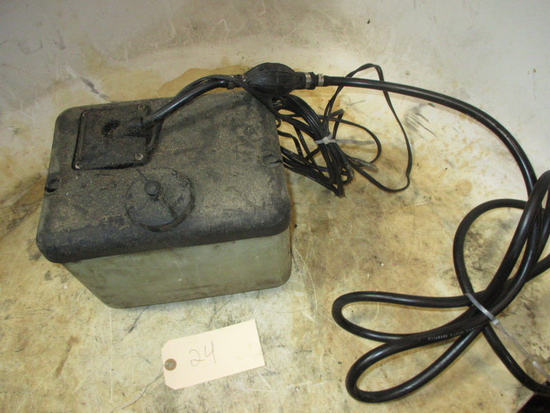 Johnson / Evinrude outboard OMC single hose remote oil tank #24