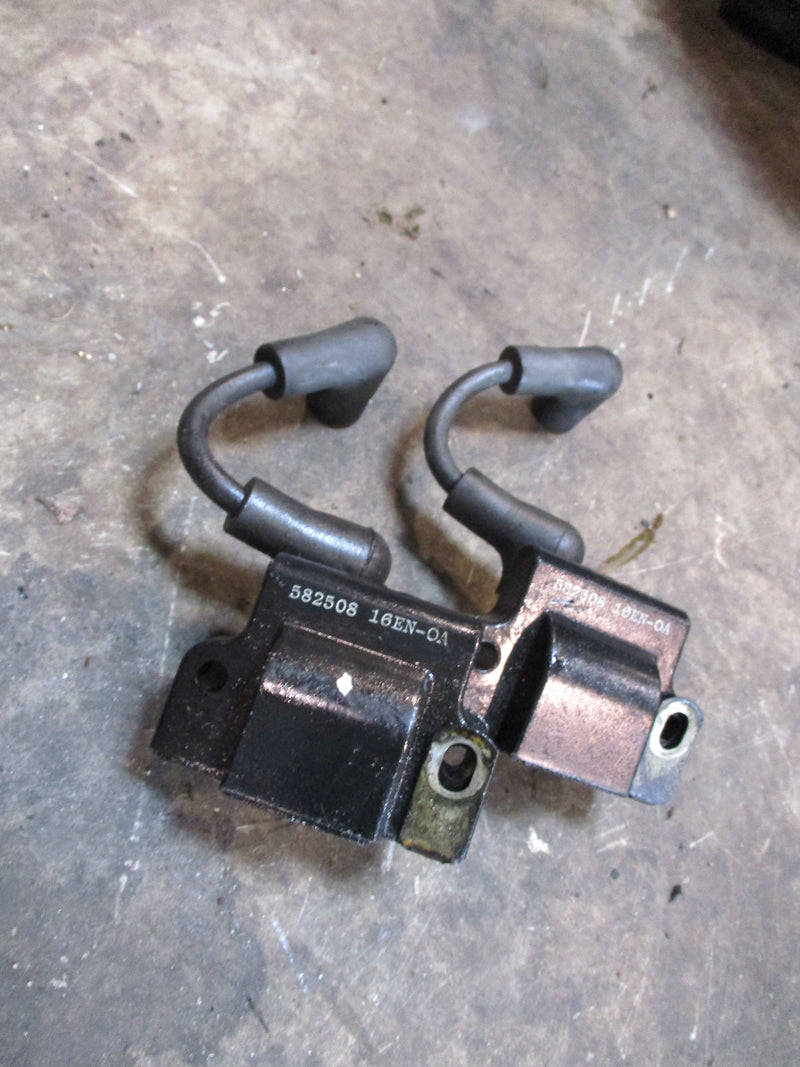 Evinrude 28SPL outboard ignition coil set (582508)