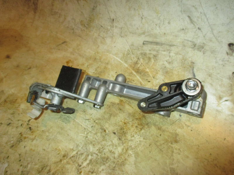 Suzuki DF90 90hp 4 stroke outboard Throttle / Shifter Cable Bracket