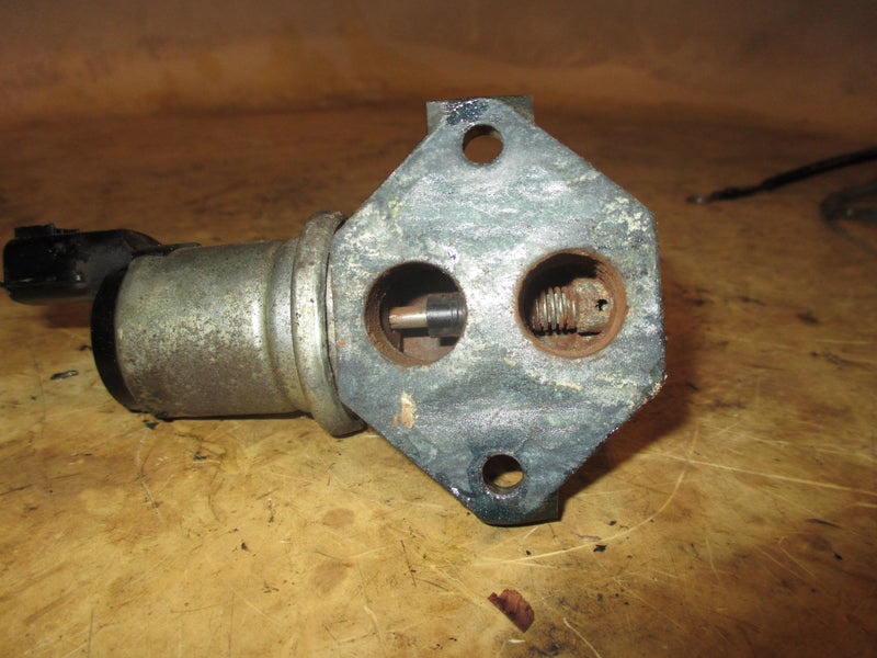 Johnson/Suzuki 140hp 4 stroke outboard IAC valve (18137-77E00)