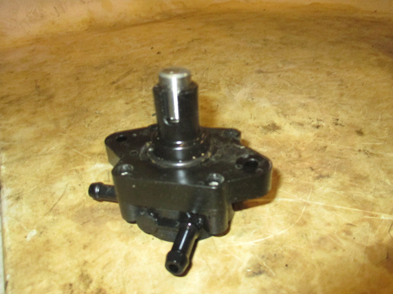 Johnson/Suzuki 140hp 4 stroke outboard fuel pump (15100-90J10)
