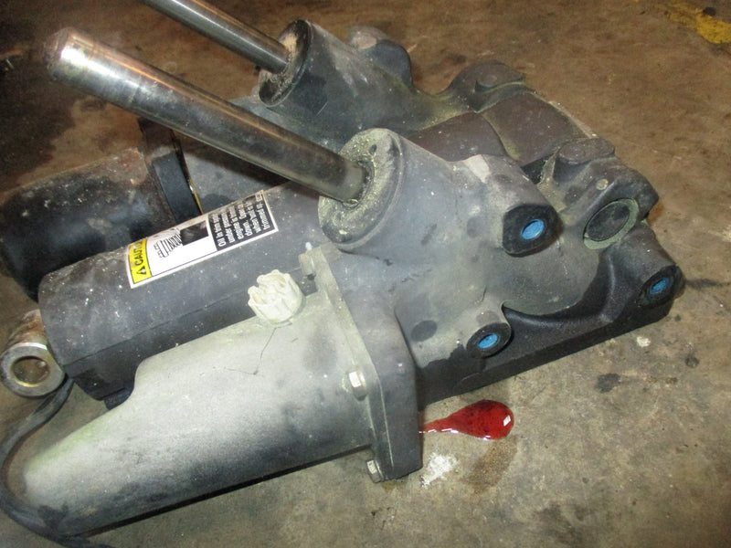Mercury 150hp outboard tilt trim unit