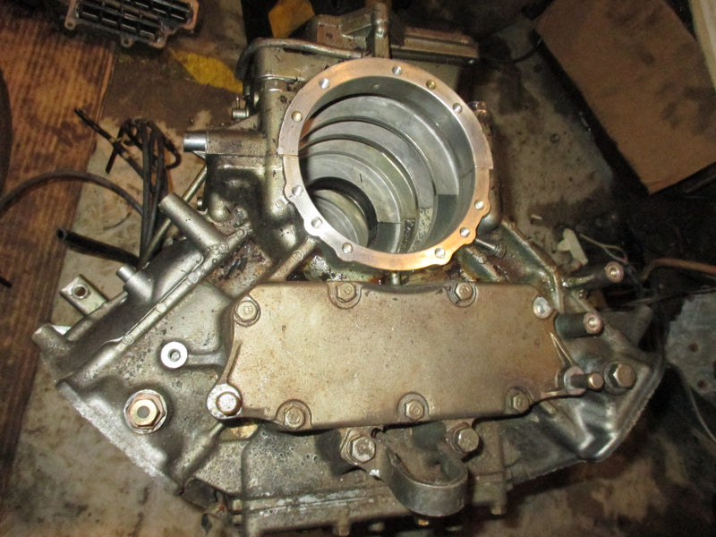 Yamaha 225hp precision blend 2.6L 2 stroke outboard crankcase block