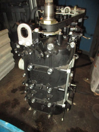 Load image into Gallery viewer, Yamaha/Mercury 115hp 4 stroke outboard Crankcase Powerhead
