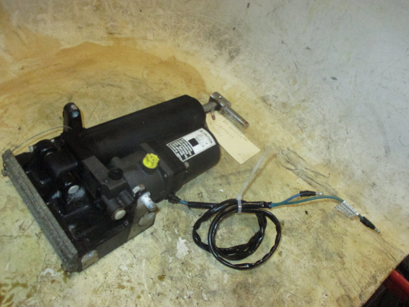Mercury 115hp 4 stroke outboard Tilt Trim Unit