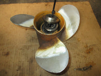 Load image into Gallery viewer, Yamaha 50hp 4 stroke outboard prop/ thrust washer set 10 3/8 x 13 - G
