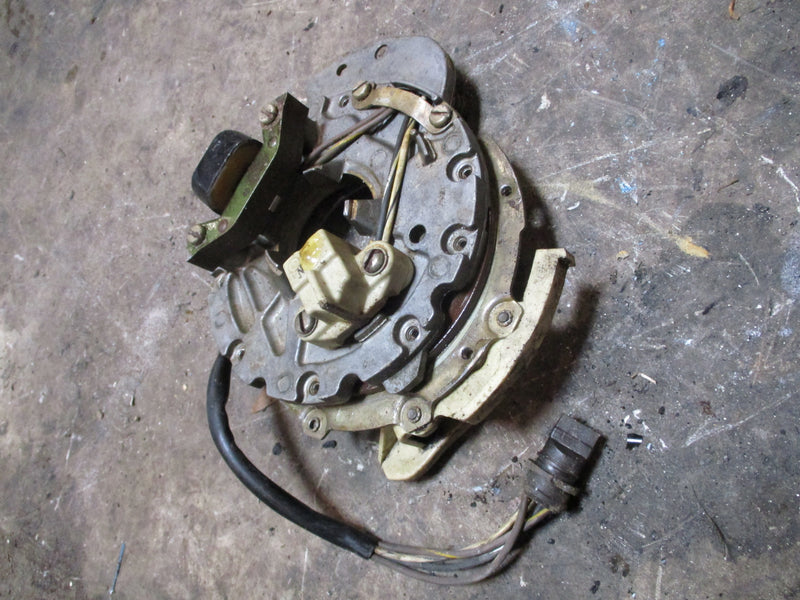 Evinrude 7.5hp outboard stator/ timer base (582022)