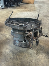 Load image into Gallery viewer, Mercury 25hp 2 stroke outboard midsection 15"
