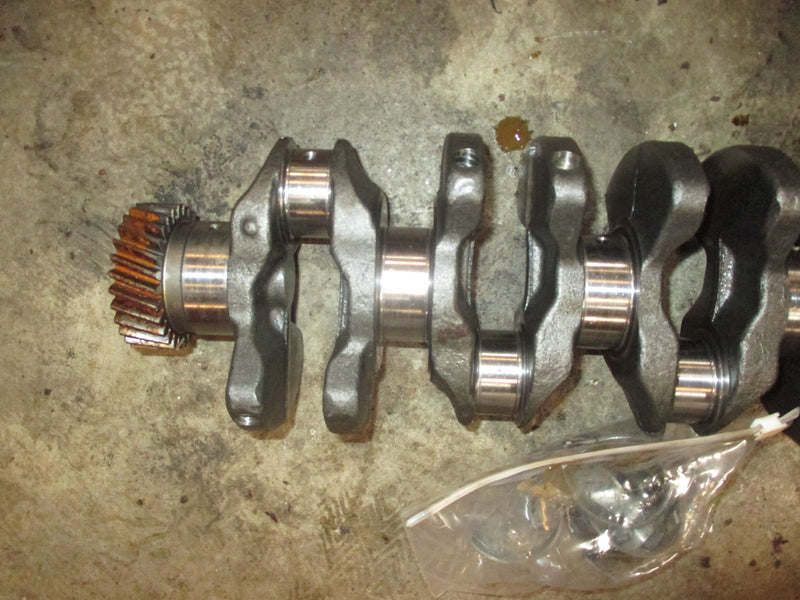 Johnson/Suzuki 115hp 4 stroke outboard crankshaft (12220-92J00)