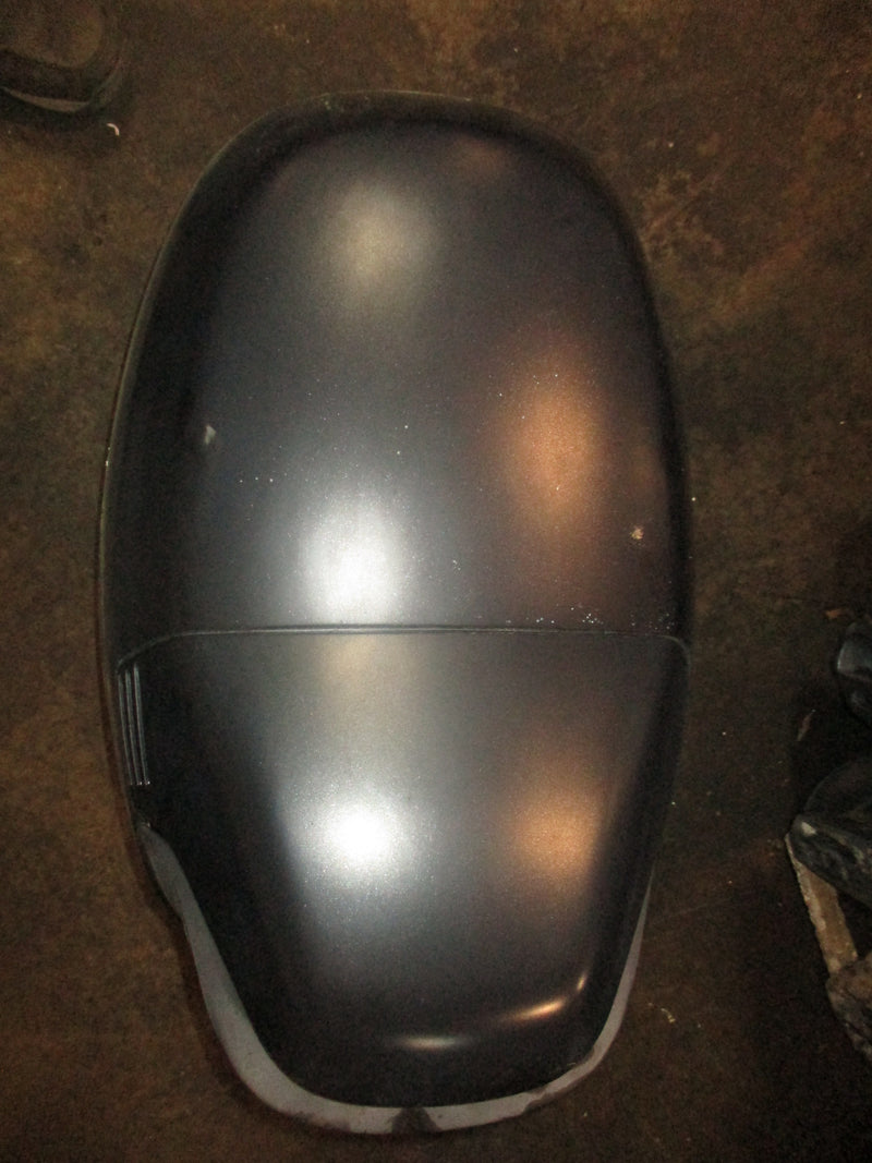 Suzuki DF140 outboard top cowling