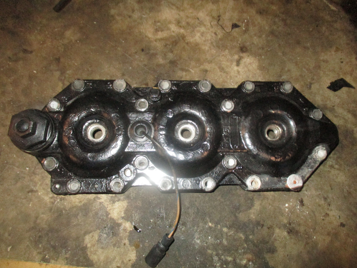 Evinrude 150hp 2 stroke outboard cylinder head (337548)