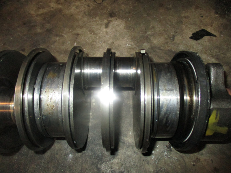 Evinrude 150hp 2 stroke outboard crankshaft (435317)