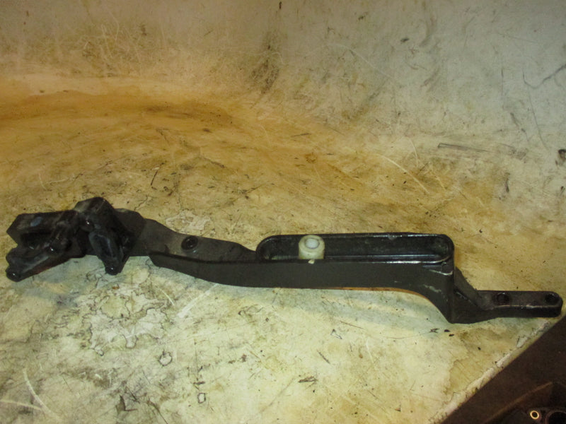 Yamaha/Mercury 115hp 4 stroke outboard Throttle / Shift Cable Bracket (888834C)