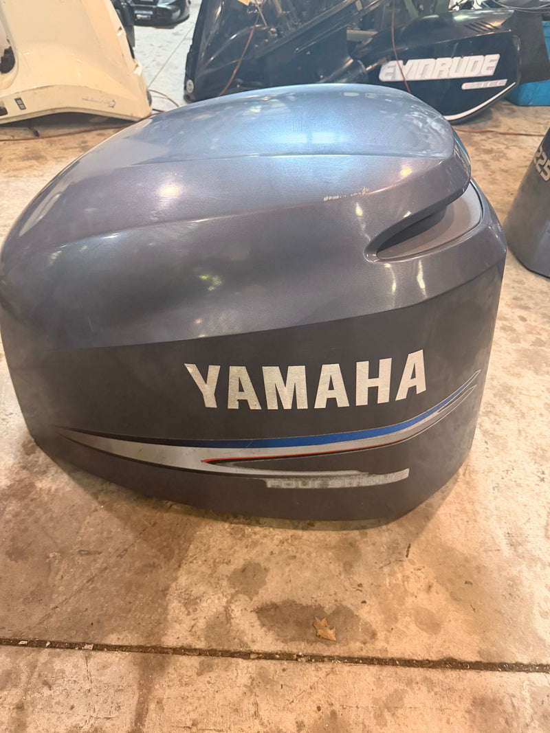 Yamaha 200hp 4 Stroke 3.3L Outboard top cowling