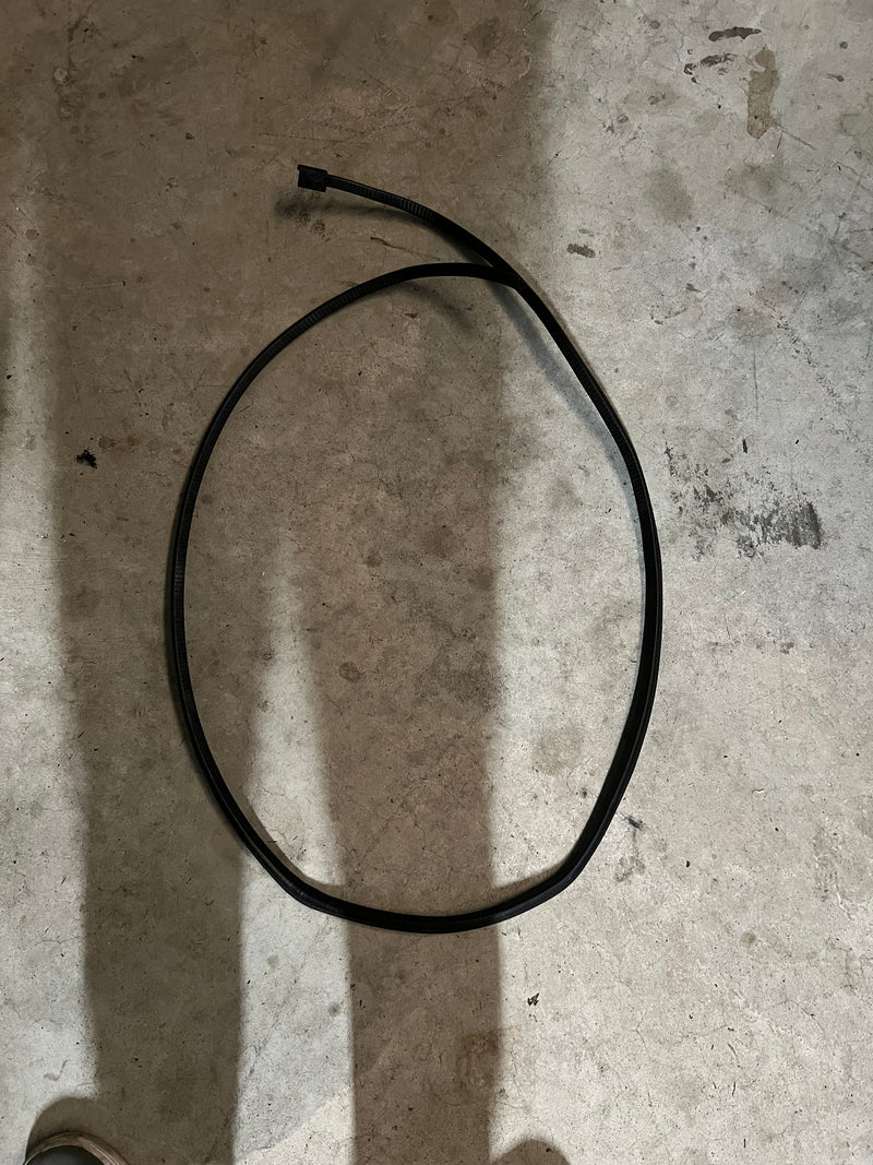 Yamaha 150hp 4 stroke outboard cowling grommet (63P-42716-00-00)
