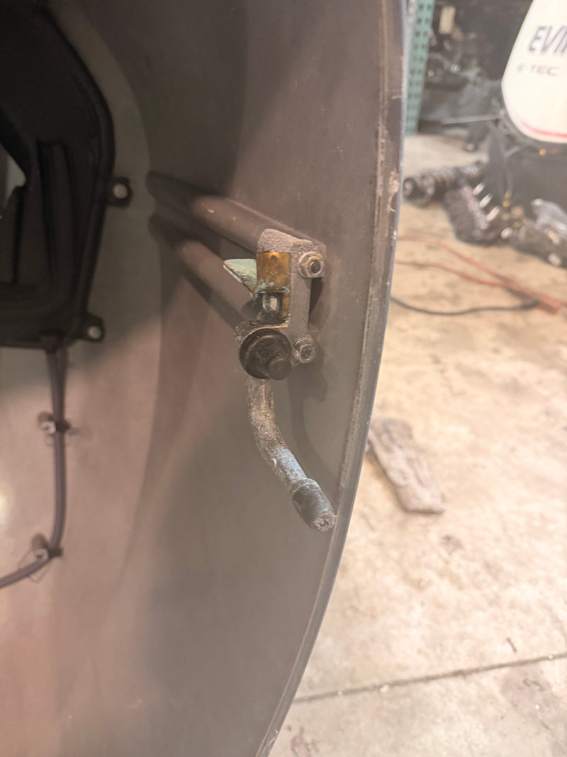 Yamaha 200hp 4 Stroke 3.3L Outboard top cowling