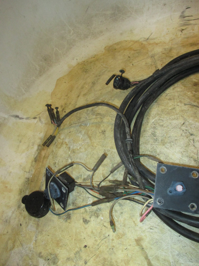 Suzuki outboard 20' round black plug rigging harness with ignition #52
