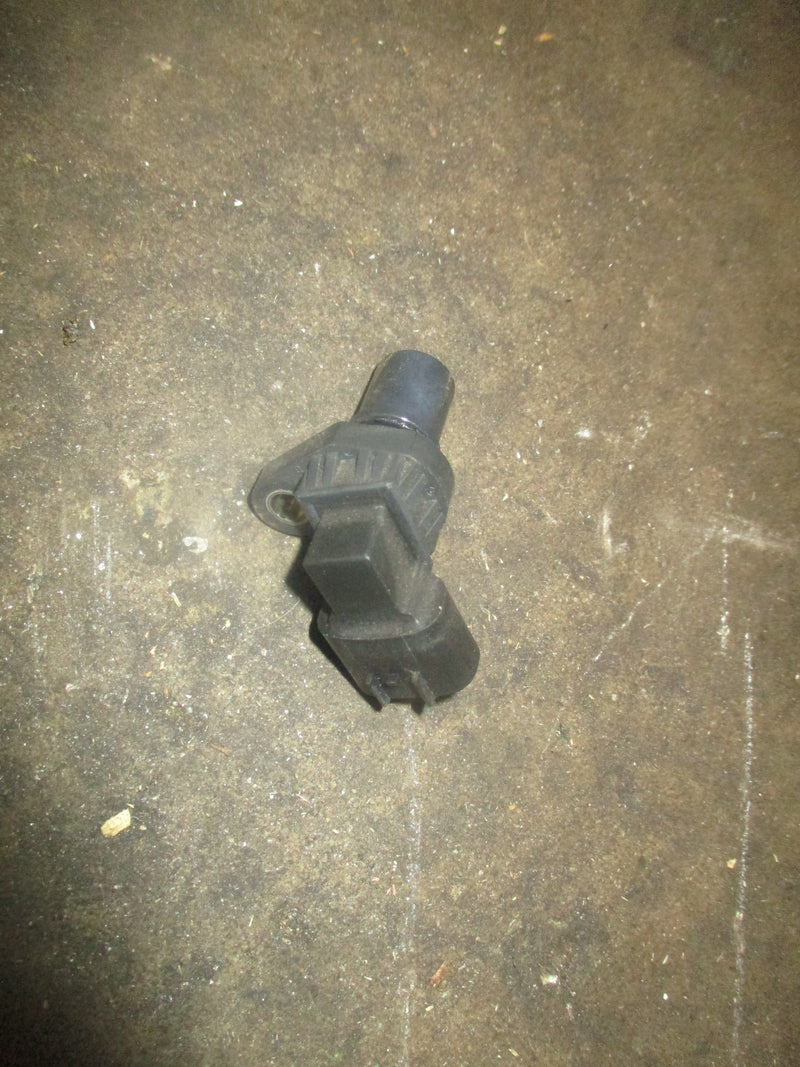 Suzuki DF140 outboard cam position sensor (33220-76G02)