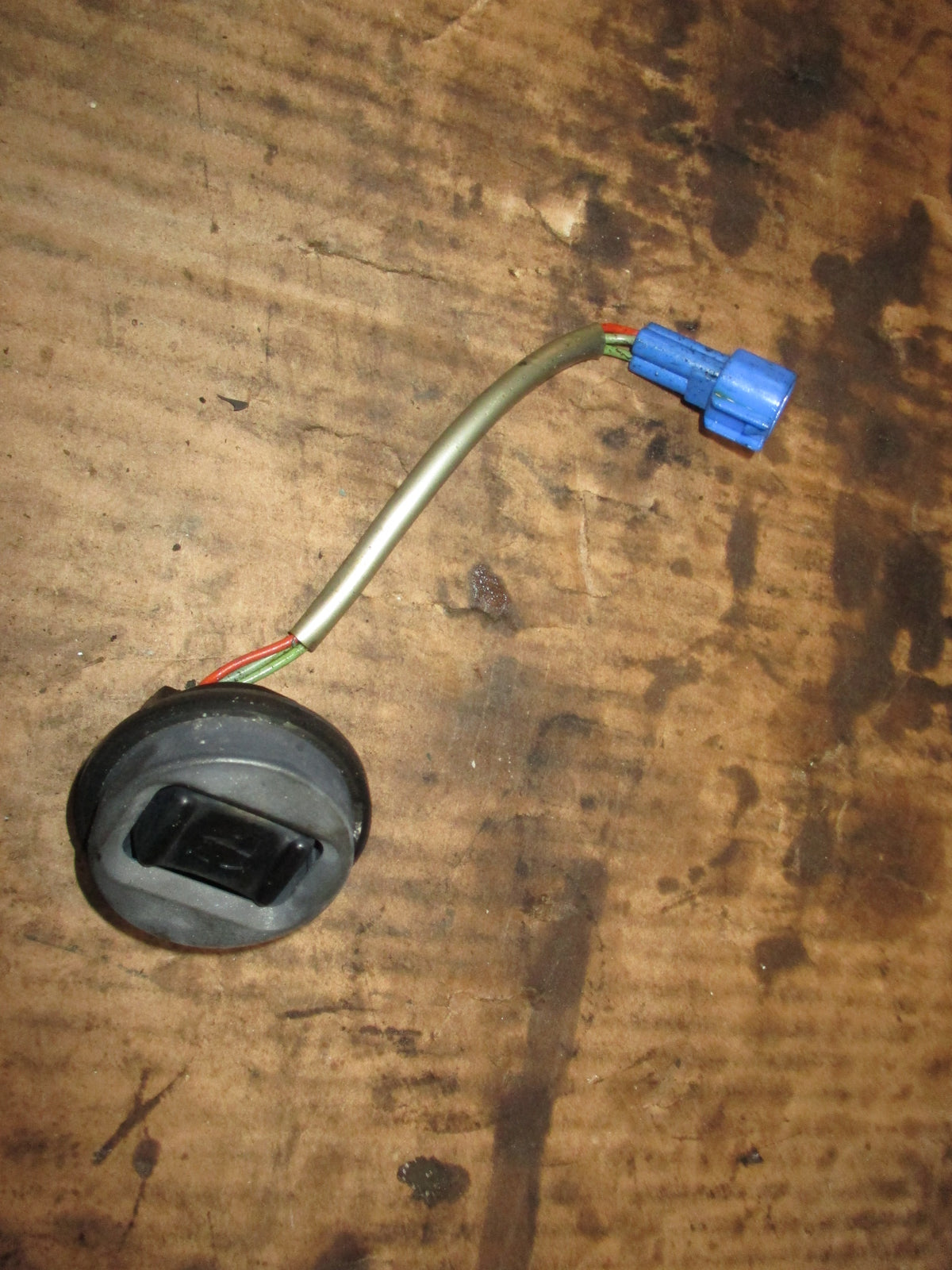 Yamaha 50hp 4 stroke outboard tilt trim switch (63D-82563-10-00)