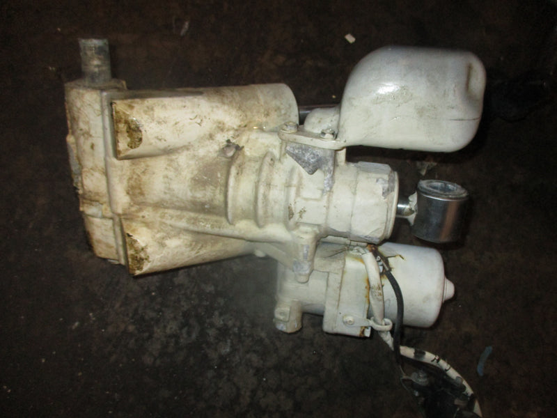 Evinrude 150hp 2 stroke outboard tilt trim unit