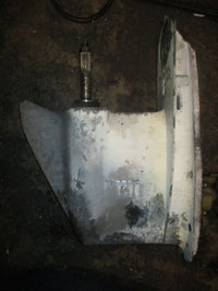 Load image into Gallery viewer, Evinrude 150hp 2 stroke outboard 25" lower unit
